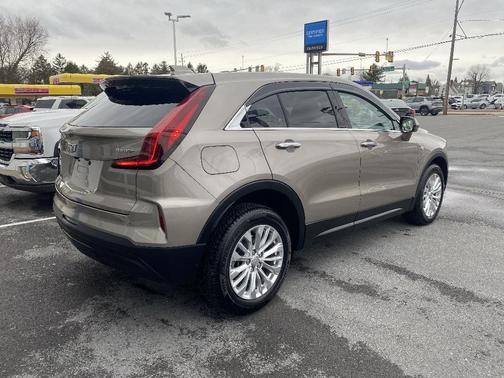 2024 Cadillac XT4 Luxury
