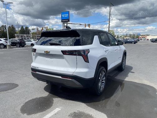 Summit White 2026 Chevrolet Equinox LT