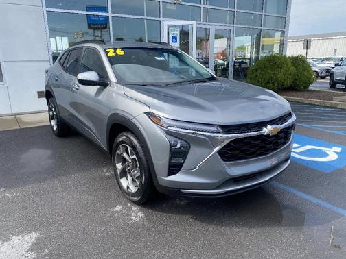Sterling Gray Metallic 2026 Chevrolet Trax LT