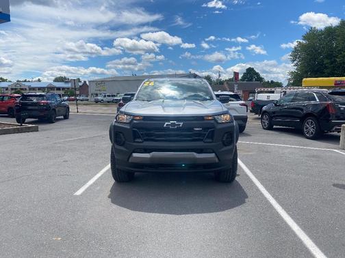 Sterling Gray Metallic 2026 Chevrolet Colorado Trail Boss