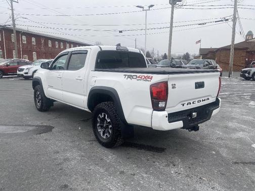 2019 Toyota Tacoma SR