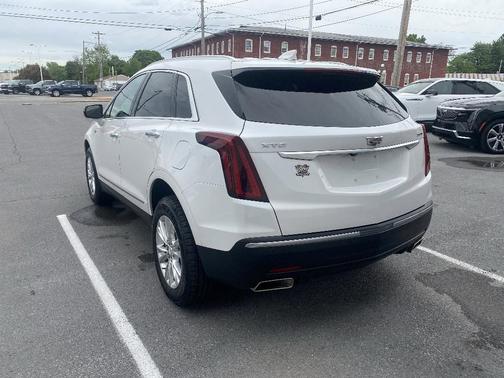 Crystal White Tri-Coat 2023 Cadillac XT5 Luxury