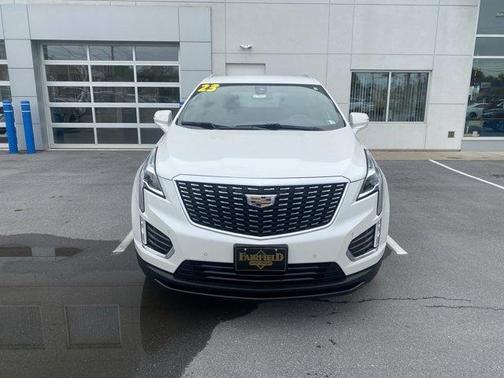 Crystal White Tri-Coat 2023 Cadillac XT5 Luxury
