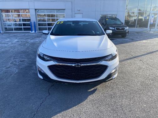 2025 Chevrolet Malibu LT