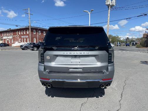 Sterling Gray Metallic 2026 Chevrolet Suburban Premier