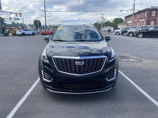 Stellar Black Metallic 2021 Cadillac XT5 Premium Luxury