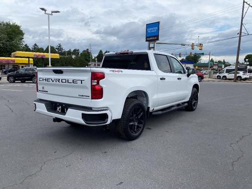 Summit White 2026 Chevrolet Silverado 1500 Custom