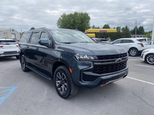 Shadow Gray Metallic 2021 Chevrolet Suburban Z71