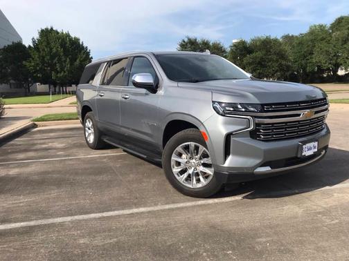 2023 Chevrolet Suburban Premier