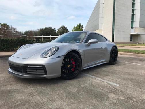 2020 Porsche 911 Carrera 4S