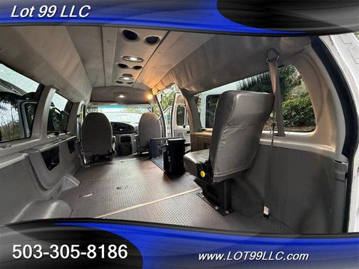 2005 Ford E150 XLT