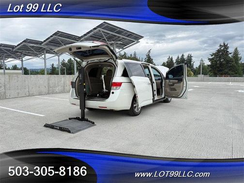 White 2015 Honda Odyssey EX-L