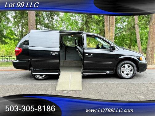 2005 Dodge Grand Caravan SXT