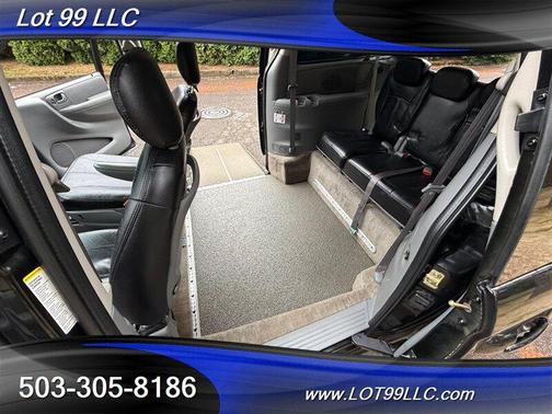 2005 Dodge Grand Caravan SXT