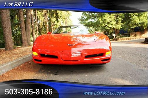 2004 Chevrolet Corvette Base