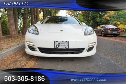 2012 Porsche Panamera 2