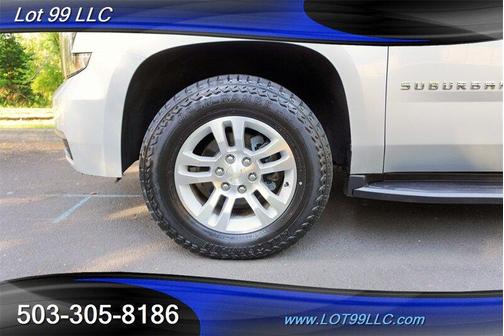 Silver Ice Metallic 2018 Chevrolet Suburban LT