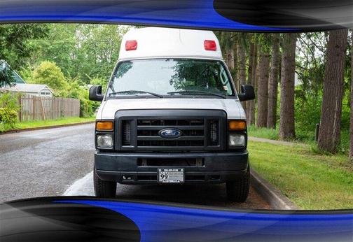 2014 Ford E250 HIGH ROOF WHEELCHAIR