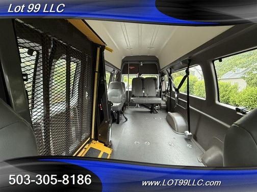 2014 Ford E250 HIGH ROOF WHEELCHAIR