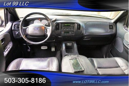 Black Clearcoat 2002 Ford F-150 Lariat SuperCrew