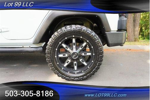 Bright White Clearcoat 2015 Jeep Wrangler Unlimited Sport