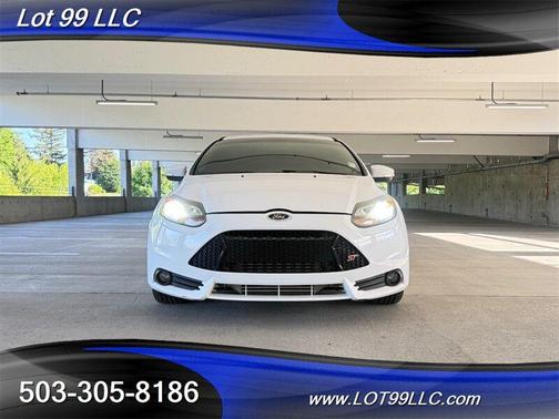 White 2013 Ford Focus ST Base