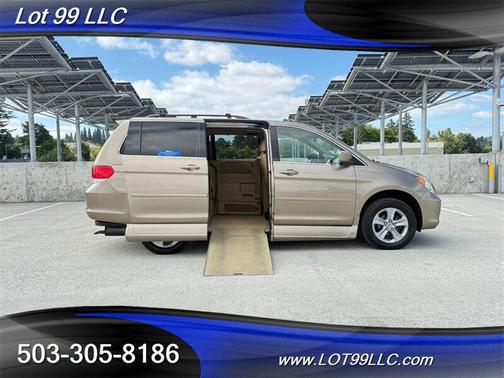 Tan 2010 Honda Odyssey Touring