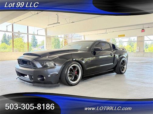 Black 2013 Ford Mustang GT
