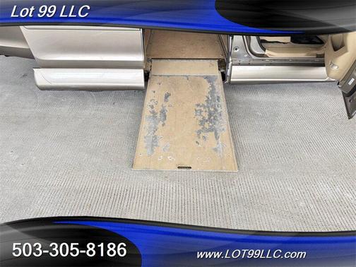 Tan 2008 Honda Odyssey EX