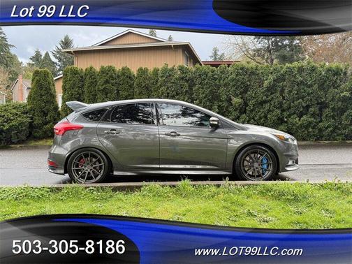 2017 Ford Focus ST Base