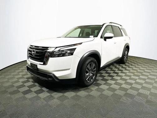 2024 Nissan Pathfinder SV 4WD