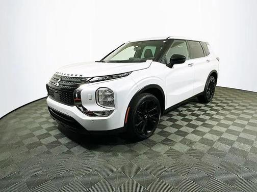 2023 Mitsubishi Outlander SE Black Edition S-AWC