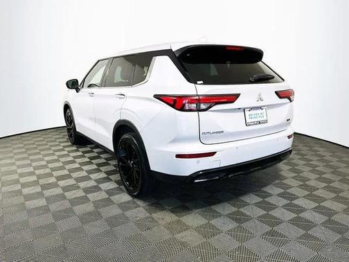 2023 Mitsubishi Outlander SE Black Edition S-AWC