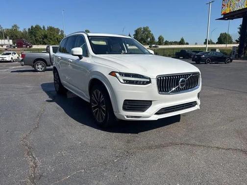 2020 Volvo XC90 T6 Momentum