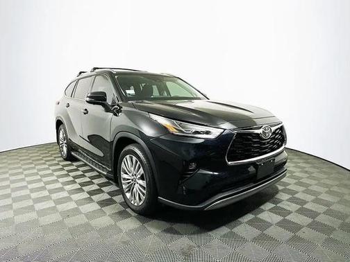 2024 Toyota Highlander Platinum