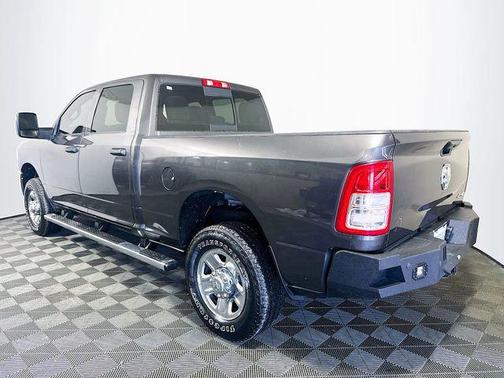 2024 RAM 2500 Tradesman Crew Cab 4x4 6'4' Box
