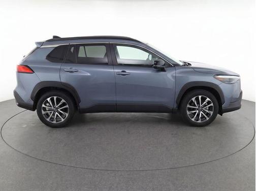 Celestite 2025 Toyota Corolla Cross XLE