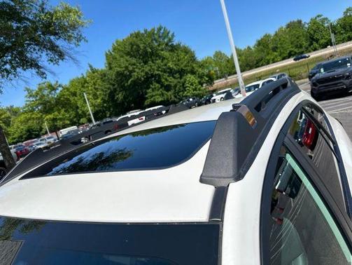 Crystal White Pearl 2024 Subaru Outback Wilderness