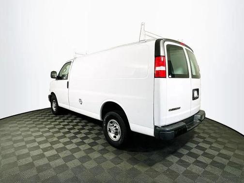 2021 Chevrolet Express 2500 RWD 2500 Regular Wheelbase WT