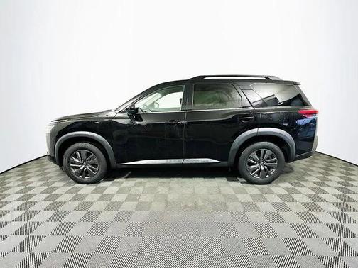 2023 Nissan Pathfinder SV FWD