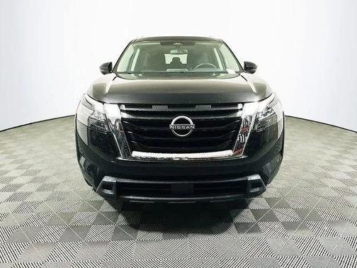 2023 Nissan Pathfinder SV FWD