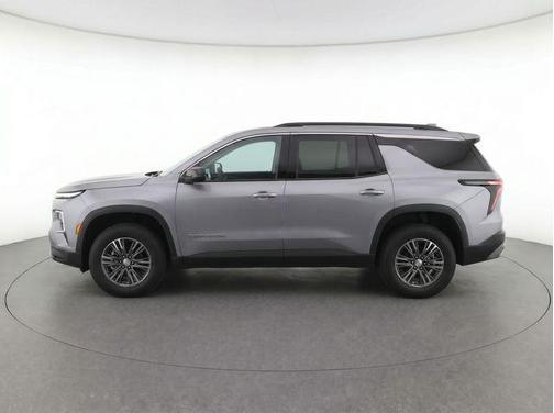 Sterling Gray Metallic 2025 Chevrolet Traverse LT
