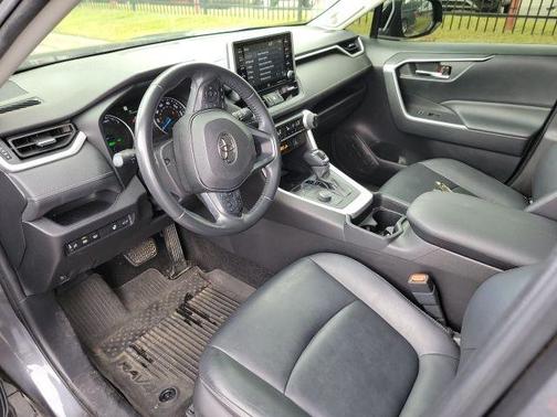 2021 Toyota RAV4 Hybrid XLE Premium