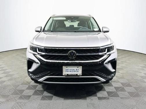 2024 Volkswagen Taos 1.5T SEL