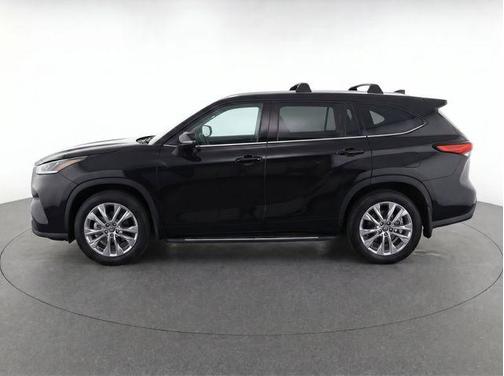 Opulent Amber 2021 Toyota Highlander Limited
