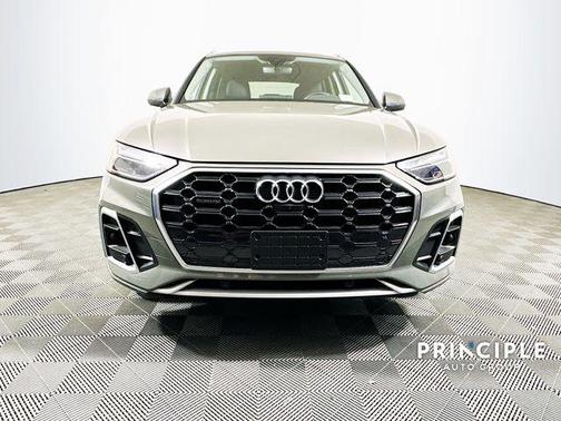 2023 Audi Q5 45 S line quattro Premium