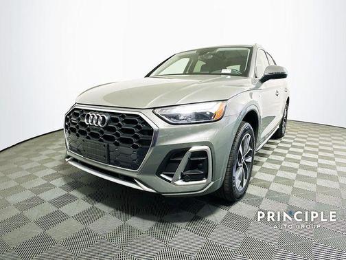 2023 Audi Q5 45 S line quattro Premium