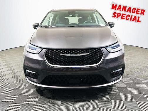 Granite Crystal Metallic Clearcoat 2023 Chrysler Pacifica Touring L