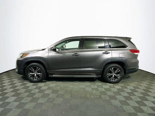2017 Toyota Highlander LE Plus