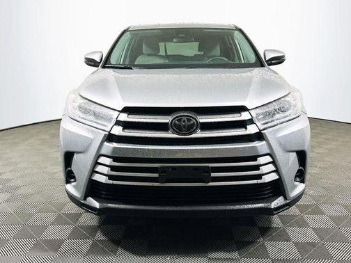 2019 Toyota Highlander LE I4
